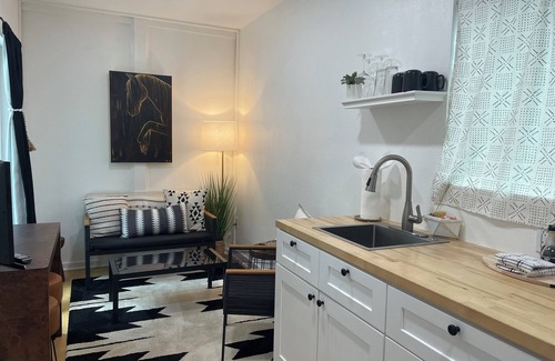 Enoree Cabin | Cozy cabin and contemporary container home on one property! Pets welcome!