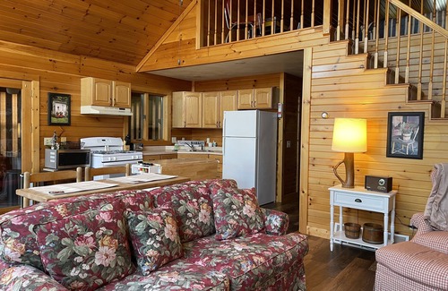 Lake Ripley Cabin | Cozy cabin one block from lake, private beach and close to hiking/biking trails