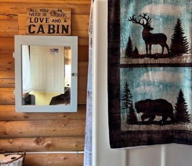 Conner House | Cozy Cabin Oxen-Le-Fields Montana