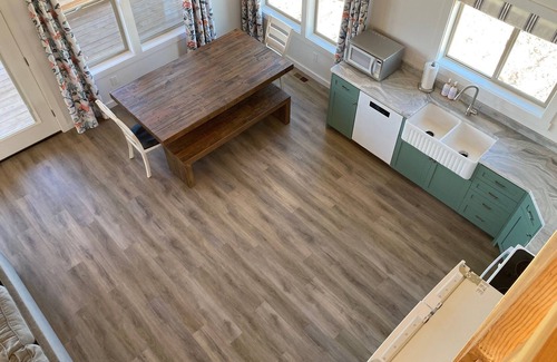 St. Charles Cabin | Cozy Cabin With a View of Bear Lake