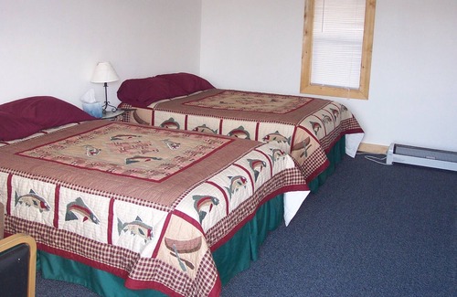 Ninilchik Cabin | Cozy Cabins in Ninilchik, Alaska Cabin #1 of 4