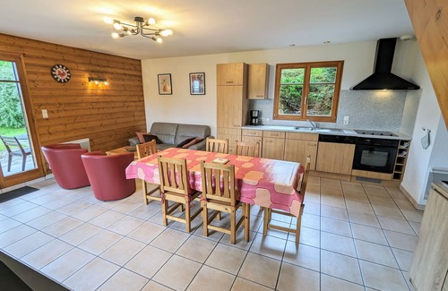 Plainfaing Cottage | Cozy Chalet Near Lakes, Skiing & Alsace Getaway - 3BR, Fireplace, WiFi, Baby-friendly Amenities