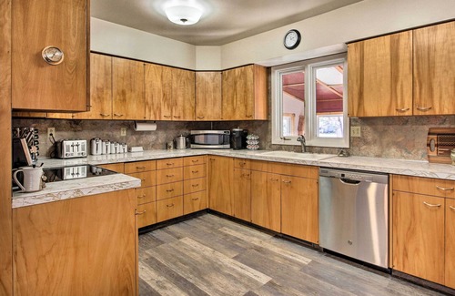 Bynum House | Cozy Choteau Home w/Fire Pit, Grill, Yard!