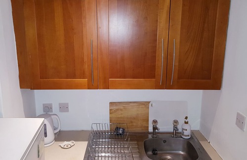 Port Glasgow Apartment | Cozy Coastal Apartment in historic Port Glasgow