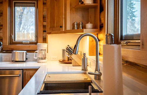 Cody House | Cozy Cody Cottage located in the heart of downtown Cody!