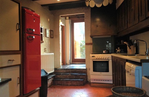 Hastiere-Lavaux House | cozy, comfortable, complete, spacious 6-person. holiday home with heated swimming pool