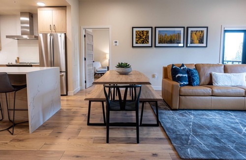 Tamarack Resort Condo | Cozy Condo| Fireplace|Balcony with Mountain View