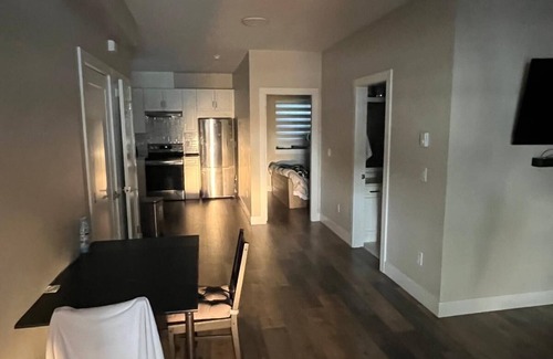 Abbotsford Condo | Cozy condo with AC in lovely Abbotsford