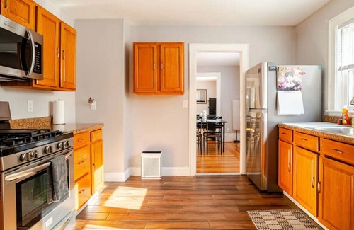 West Street - River Street Apartment | *Cozy, Convenient Boston. Indulge, you deserve it*