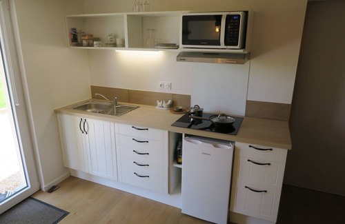 Puymaurin Apartment | cozy cottage 2/4p, swimming pool, spa & Pyrenees