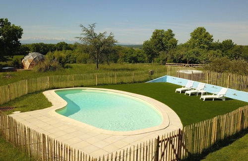 Puymaurin Apartment | cozy cottage 2/4p, swimming pool, spa & Pyrenees