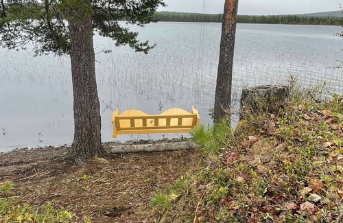 Gargnas House | Cozy cottage by the lake in Lapland