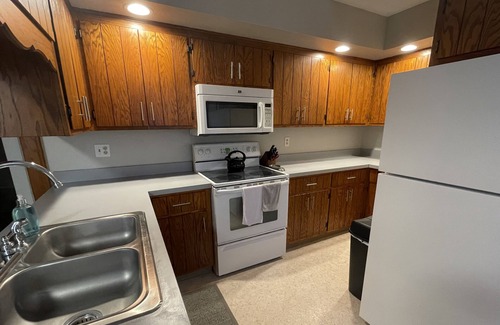 Fort Dodge House | Cozy Cottage home in a great location and neighborhood.