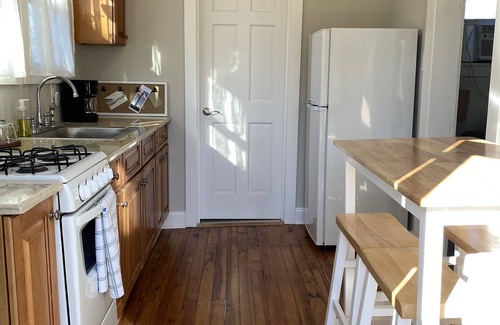 Village Green House | Cozy cottage on iconic tree lined Washington Street