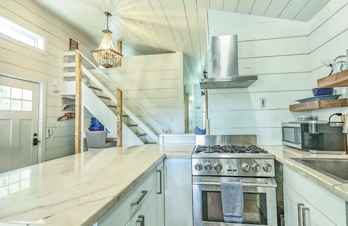 Newport Cottage | Cozy Cottage on Lake Sebasticook