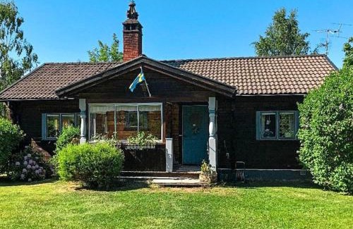 Solleron House | Cozy Cottage Retreat in Gesunda-By Traum