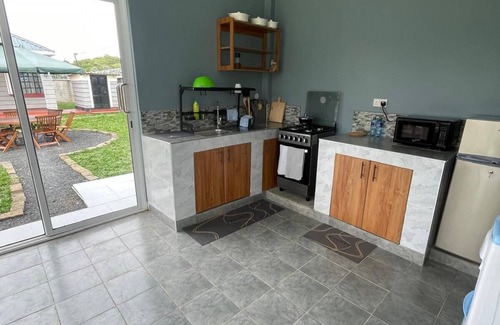 Nanyuki Cottage | Cozy cottage with free WiFi in charming Nanyuki with rooftop Mt. Kenya views.