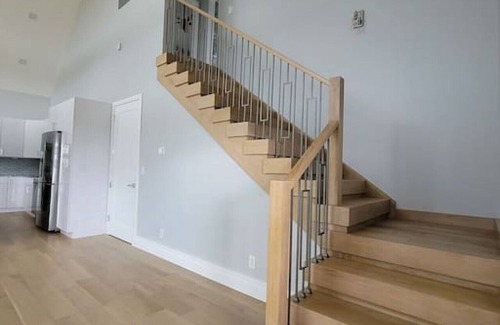 Stamford House | COZY COTTAGE WITH MOUNTAIN VIEW AT LAKEFRONT LOT