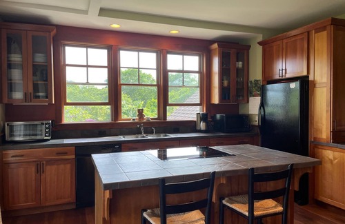 Aquinnah House | Cozy custom home, serene setting. Private beach & pond access + use of 4 kayaks.