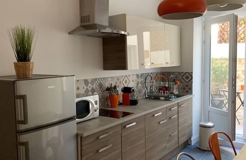 Saint-Lambert Apartment | COZY DESIGN APARTMENT IN QUIET WITH EXTERIOR