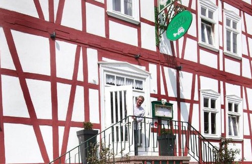 Habichtswald Apartment | Cozy double room, 15sqm with private bathroom