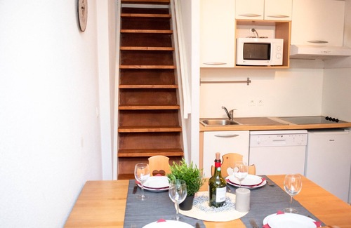 Vignec Apartment | Cozy Duplex with Balcony and Pool Access in Vignec, Sleeps 4