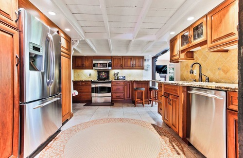 Graton House | Cozy Eclectic Barn Retreat - Large Kitchen - Dog-Friendly