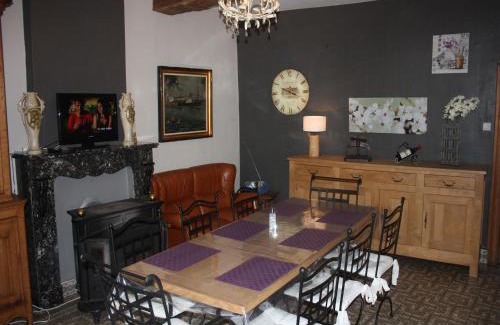 Doische House | Cozy Escape in Namur Region