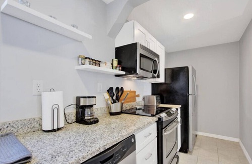 Seminole Heights House | Cozy Escape in Seminole Heights