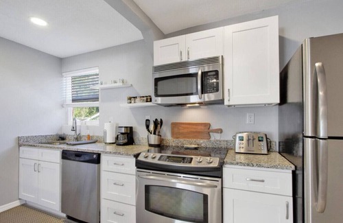 Seminole Heights House | Cozy Escape in Seminole Heights