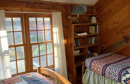 Rowe Other | Cozy Farmhouse Retreat in the Berkshires - Gabriel’s Room