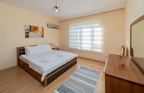 Altnkum Mahallesi Apartment | Cozy Flat 5 min to Konyaalti Beach Near Seashore