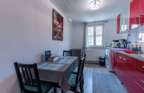 Biebrich Apartment | Cozy flat at Schlosspark