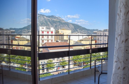 Kalamata Apartment | Cozy Flat Main Square 10min To The Sea