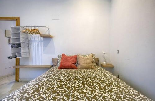 San Isidro Apartment | Cozy Getaway in Madrid