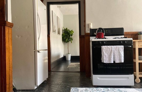 Worcester Apartment | Cozy Guesthouse in the Heart of Worcester