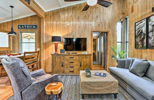 Frisco House | Cozy Hatteras Island Abode about 1 Mi to Frisco Beach!