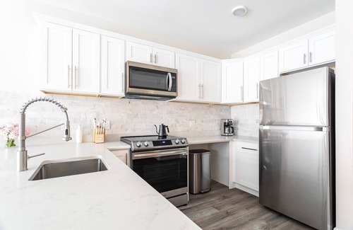 Mill River Apartment | Cozy Haven Near Yale|Wooster Square|Washer/Dryer