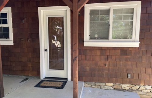 Julian House | Cozy Hideaway