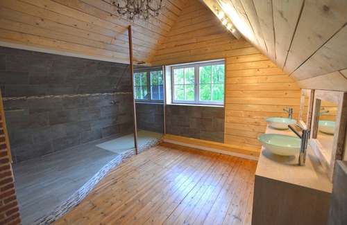 Polleur House | Cozy Holiday Home in Polleur With Sauna