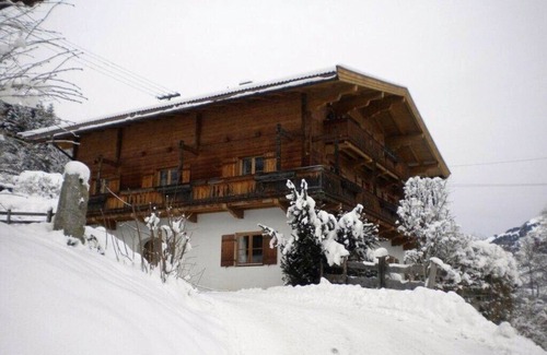 Aurach bei Kitzbuehel House | Cozy holiday home in Tyrolean country house style, Aurach near Kitzbühel