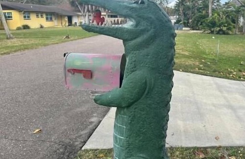 Port Orange House | cozy home 2mls from beach access 10 mls to racetrack TRAILER parking available!