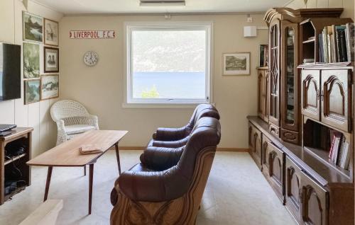 Volda House | Cozy Home In Austefjorden With Wifi