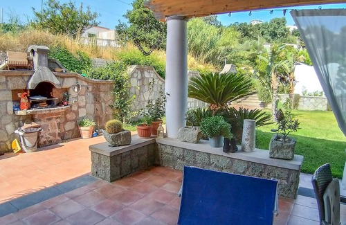 Panza House | Cozy home in Forio-Panza with WiFi