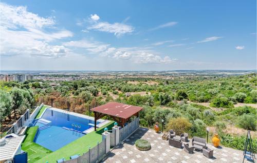 Grottaglie House | Cozy Home In Grottaglie With Kitchen