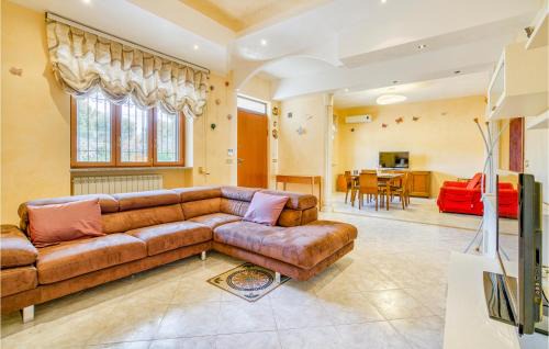 Grottaglie House | Cozy Home In Grottaglie With Kitchen