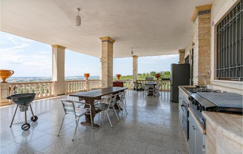 Grottaglie House | Cozy Home In Grottaglie With Kitchen