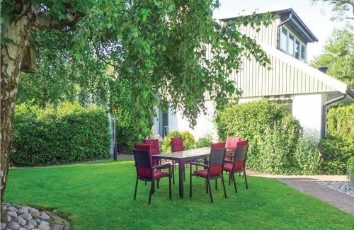 Hollviken House | Cozy Home In Höllviken With Wifi