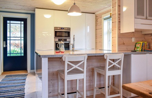 Suldal House | Cozy home in Hebnes with WiFi