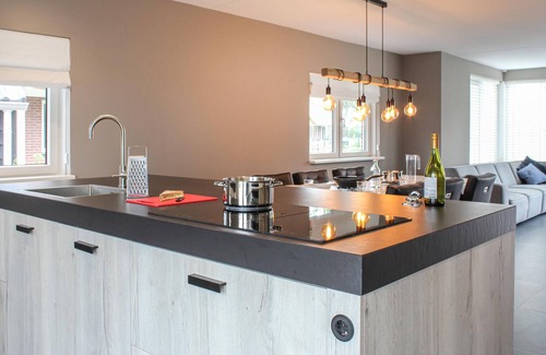 Idskenhuizen House | Cozy home in Idskenhuizen with WiFi